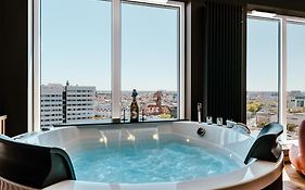 Quorum River Spa Sauna&Jacuzzi Or Sauna&Terrace Centrum